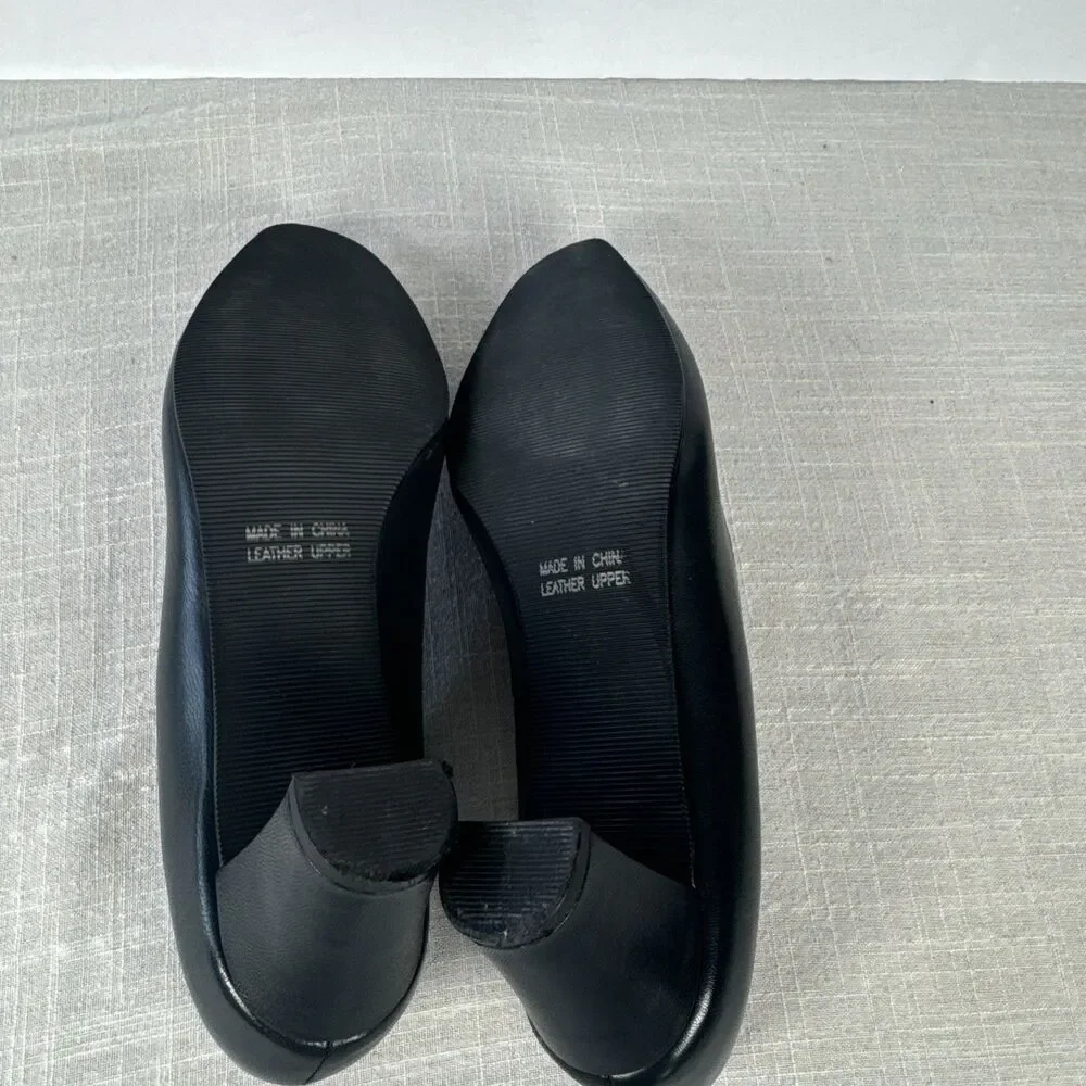 MARK LEMP CLASSICS BY WALKING CRADLES‎ VICKI  SOLID SLIP ON PUMPS Size 8 M
